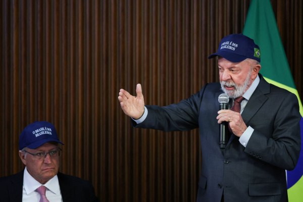 Λούλα: «Παράγοντας έντασης» ο αμερικάνικος στόλος στην Καραϊβική