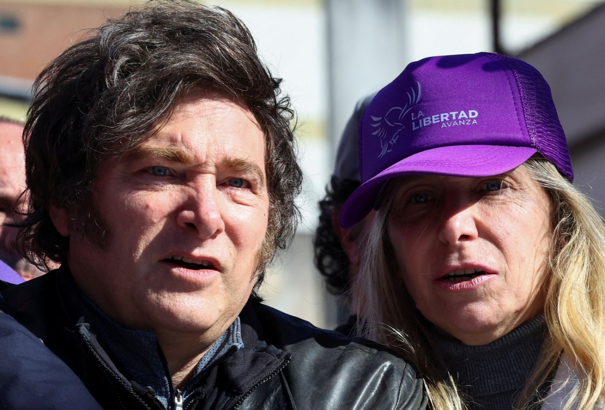 Αργεντινός δικαστής απαγορεύει τη δημοσίευση των ηχογραφήσεων της Καρίνα Μιλέι εν μέσω σκανδάλου