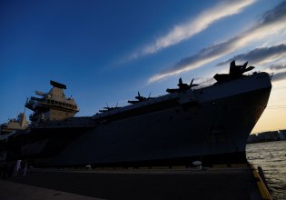 F-47: Αυτό είναι το νέο μαχητικό stealth 6ης γενιάς για τα αεροπλανοφόρα των ΗΠΑ