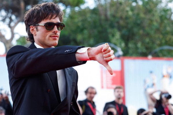 Φεστιβάλ Βενετίας: Γιατί ο «καλλονός Φρανκεστάιν» Τζέικομπ Ελόρντι είναι λάθος – «Σαν Δράκουλας χορτοφάγος»