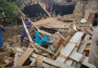 Σεισμός στο Αφγανιστάν: Ισοπεδώθηκαν χωριά, πάνω από 800 οι νεκροί – «Μία από τις πιο σεισμογενείς περιοχές»