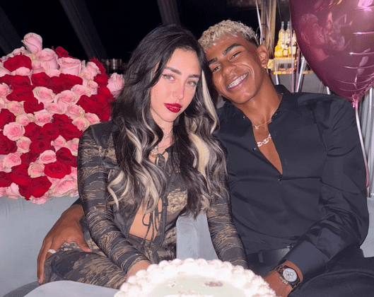 Φήμες για χωρισμό του Γιαμάλ με την τραγουδίστρια μόλις έγινε γνωστή η σχέση τους (pics)