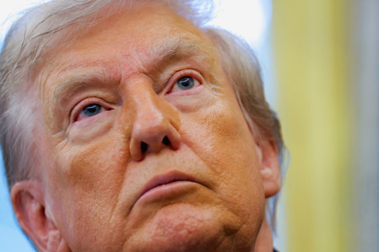 «Είμαι πολύ δυσαρεστημένος με τον Πούτιν»  δήλωσε ο Τραμπ – «Καμία ανησυχία για τον άξονα Κίνας – Ρωσίας»