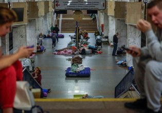 Ουκρανία: Αεροπορική επιδρομή της Ρωσίας στο Κίεβο – Σε επιφυλακή η Πολωνία, απογειώνει μαχητικά