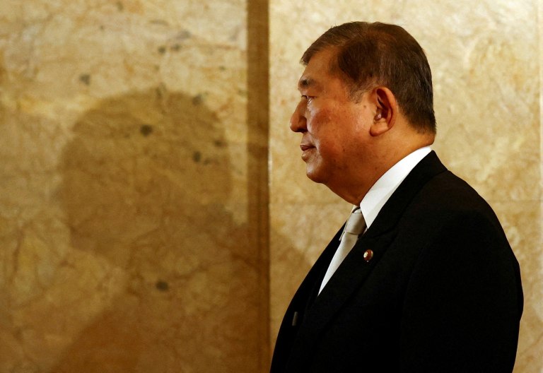 Ιαπωνία: Ο πρωθυπουργός Ισίμπα αποφάσισε να παραιτηθεί