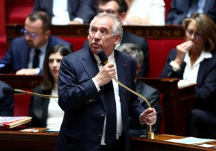 Γαλλία: Αντίστροφη μέτρηση για την έξοδο του Μπαϊρού από την πρωθυπουργία – Στενεύουν τα περιθώρια για Μακρόν