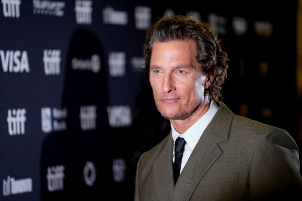 «Δε θέλω να σταματήσω να πιστεύω στην ανθρωπότητα» – Ο Μάθιου ΜακΚόναχι για το περιστατικό που τον καθόρισε