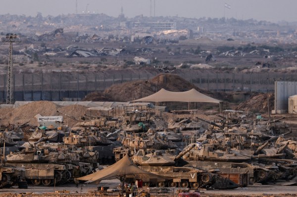 Γάζα: Το Ισραήλ κάλεσε τη Χαμάς να παραδοθεί, για να σταματήσει ο πόλεμος – Πώς απάντησε η οργάνωση