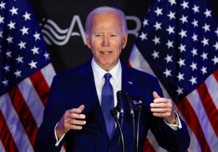 Κανείς δεν πληρώνει τον Μπάιντεν για να μιλήσει – Φοβούνται τον Τραμπ και την χαμηλή δημοτικότητά του