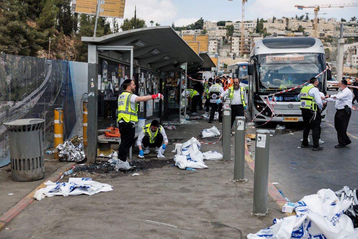 Ιερουσαλήμ: Έξι νεκροί από την ένοπλη επίθεση σε σταθμό λεωφορείων – Στον τόπο της τραγωδίας ο Νετανιάχου