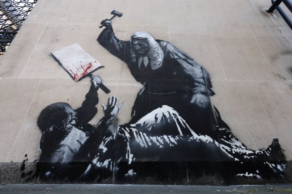 Από την Καπέλα Σιστίνα έως τον Banksy: Αιώνες λογοκρισίας και καταστροφής στις πλάτες της τέχνης