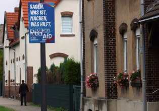 Η ακροδεξιά AfD απειλεί με ανατροπή στις τοπικές εκλογές στην πατρίδα του Μερτς