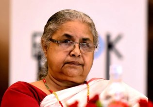 Στον απόηχο των αιματηρών διαδηλώσεων το Νεπάλ διορίζει την πρώτη γυναίκα πρωθυπουργό