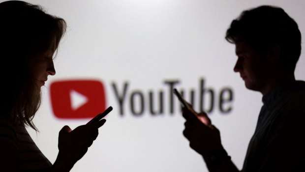 Το YouTube συμφωνεί να πληρώσει 24,5 εκατομμύρια δολάρια για να διευθετήσει την αγωγή του Τραμπ