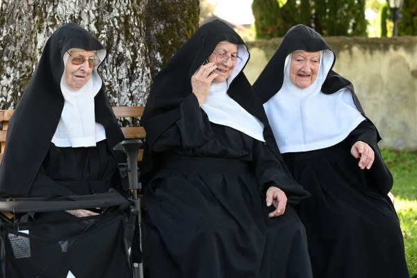 Καλόγριες «φυγάδες» και επαναστάτριες – Το έσκασαν από το γηροκομείο για να επιστρέψουν στο μοναστήρι τους