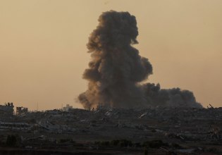 Αδιάκοποι βομβαρδισμοί του Ισραήλ στη Γάζα – Χωρίς επικοινωνία η κεντρική και βόρεια Γάζα