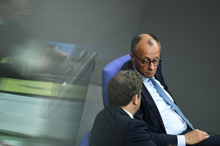 Ψηφίστηκε ο προϋπολογισμός της Γερμανίας για το 2025 – Υψηλός δανεισμός και αυξημένες αμυντικές δαπάνες