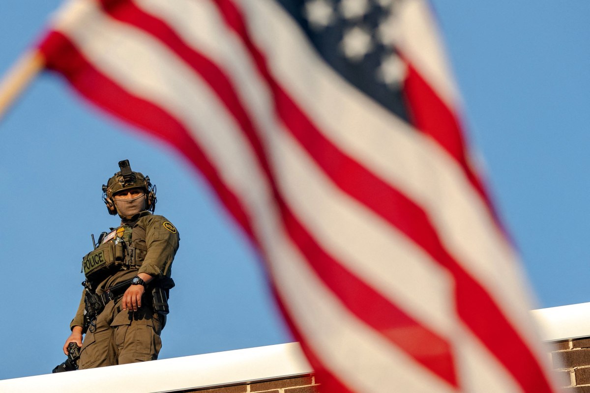 «Η έξαρση της ICE»: Χιλιάδες νέοι υπάλληλοι και νέα γραφεία για το κυνήγι μεταναστών των ΗΠΑ