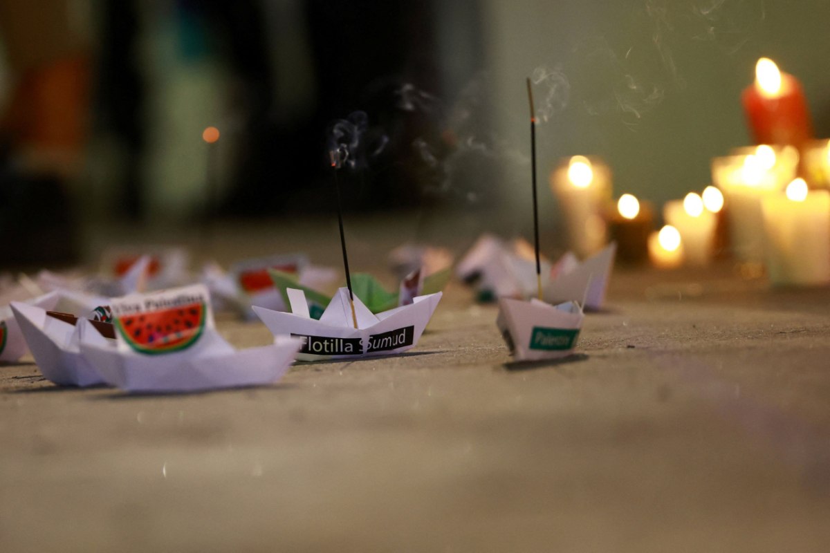 Αναφορά για επίθεση στον Global Sumud Flotilla που κινούνταν προς τη Γάζα από drones [βίντεο]