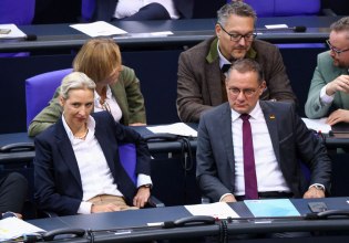 Γερμανία: Πρώτο κόμμα το AfD και αυξημένη δυσαρέσκεια για τον καγκελάριο Μερτς δείχνει νέα δημοσκόπηση