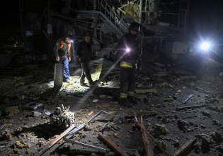 Ρωσία: Ισχυρίζεται ότι κατέλαβε τρία χωριά στην Ουκρανία – Ανταλλάσσουν επιθέσεις με drones Μόσχα και Κίεβο