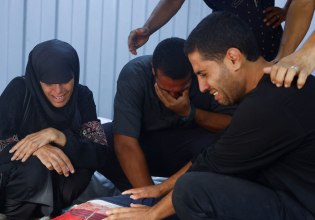 Γάζα: Το Ισραήλ συνεχίζει τη σφαγή ενώ ο Τραμπ συναντά τον Νετανιάχου και λέει ξανά ότι η εκεχειρία είναι κοντά