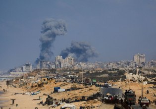 Το Ισραήλ σπέρνει τον όλεθρο στη Γάζα – Σε κλοιό τανκς η πόλη, πολλοί τραυματίες εγκλωβισμένοι