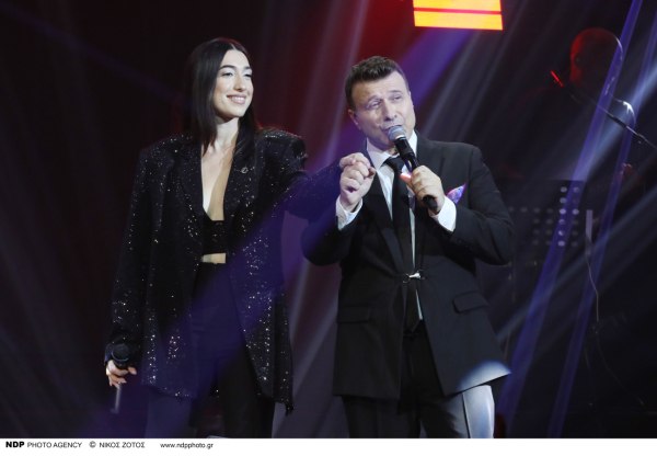Γιάννης Πλούταρχος: Ρώτησε on stage την κόρη του Κατερίνα, αν παντρεύεται – Η αντίδραση της