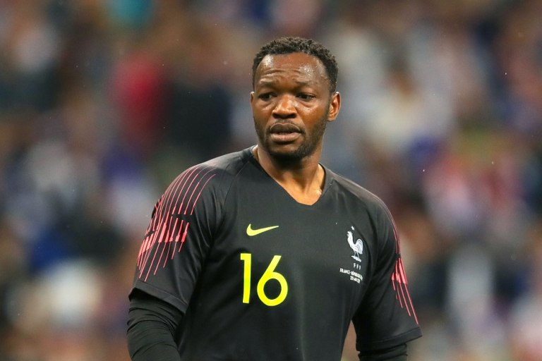 Τίτλοι τέλους για τον Στιβ Μανταντά – Αποσύρθηκε από την ενεργό δράση (pic)