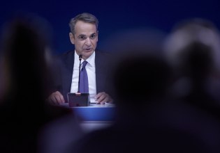 Μητσοτάκης: Αυτοεπαινείται για τις εξαγγελίες στη ΔΕΘ – Προσπαθεί να πείσει ότι «αυξάνεται το εισόδημα όλων»