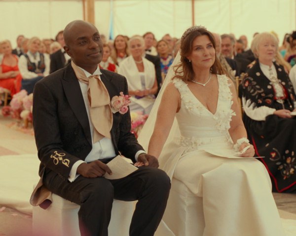 Όταν η πριγκίπισσα της Νορβηγίας ερωτεύτηκε τον «ψυχοσεξουαλικό» σαμάνο με τις ευλογίες του πρίγκιπα Χάρι