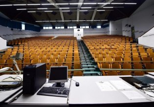 ΣΥΡΙΖΑ: Απόλυτη διαπλοκή στα ιδιωτικά ΑΕΙ με υπογραφή Μητσοτάκη