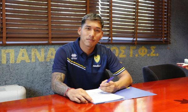 Παναιτωλικός: Ανακοινώθηκε ο Τσούρα – Υπέγραψε για τρία χρόνια