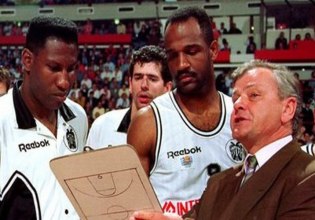 ΠΑΟΚ για Ίβκοβιτς: «Τιμούμε την μνήμη του, όπως αρμόζει σε μία τεράστια μορφή του μπάσκετ»