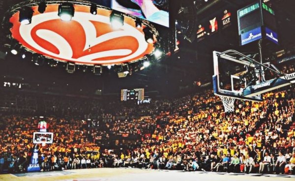 Οι αλλαγές στους κανονισμούς της Euroleague – Αποβολή σε όποιον προπονητή μπαίνει στο παρκέ σε αιφνιδιασμό (vid)