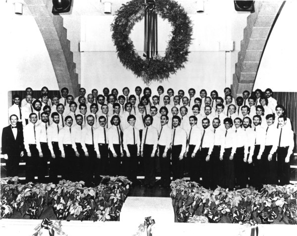 Η ιστορία των γκέι χορωδιών στις Ηνωμένες Πολιτείες – Το AIDS, οι δολοφονίες και η κυβέρνηση Τραμπ