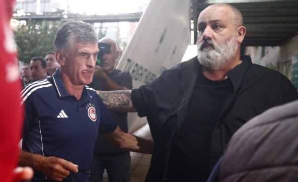 Καραπαπάς: «Δεν πήραμε τη νίκη που αξίζαμε, είδαμε… νέους κανονισμούς (pic)