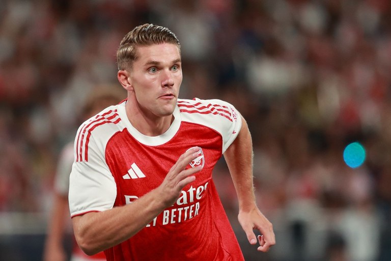 H αμηχανία του Γκιόκερες με το viral τραγούδι των οπαδών της Άρσεναλ για τον χωρισμό του (vid)