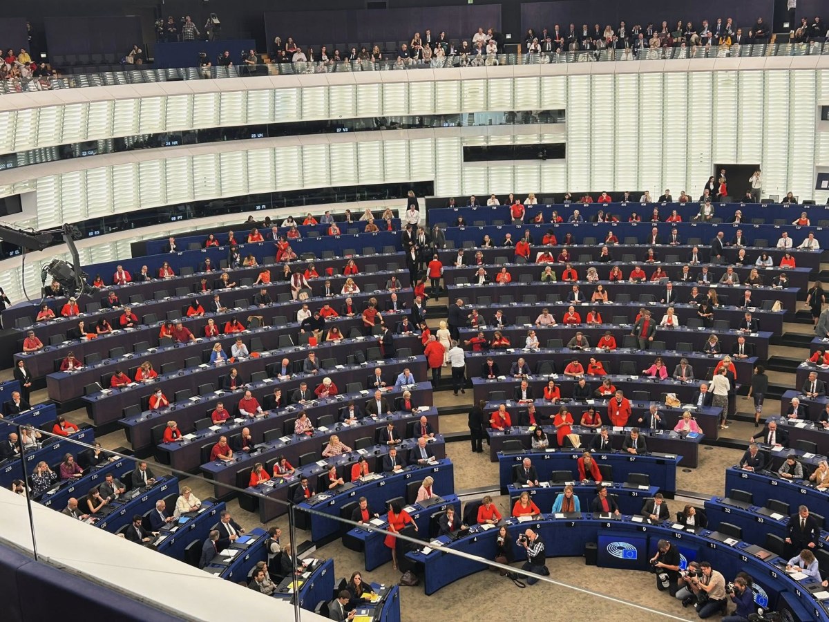 «Red Line» για τη Γάζα: Υποδέχθηκαν στα κόκκινα τη Φον ντερ Λάιεν τρεις ομάδες του ευρωκοινοβουλίου