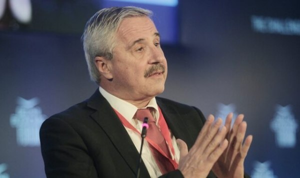 Μανιάτης στην Κομισιόν: Η κυβέρνηση καταστρέφει τον καλύτερο βιοτεχνικό κλάδο της Ελλάδας