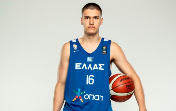 Ολυμπιακός: Ποιος είναι ο Νίκος Χιτικούδης που βρίσκεται στην «ερυθρόλευκη» λίστα (vid)