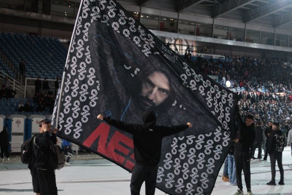 ΛΕΞ: Sold out τα εισιτήρια για το live στη Θεσσαλονίκη μέσα σε λίγες ώρες