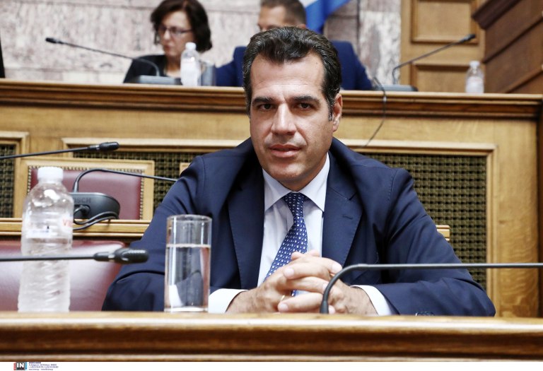 Κίνδυνος ακόμα και για τους νόμιμους μετανάστες από το νομοσχέδιο Πλεύρη