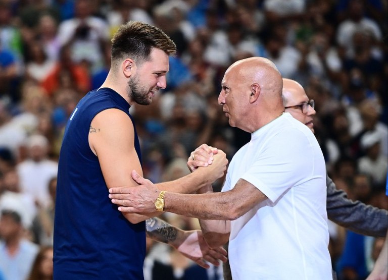 Eurobasket 2025: Οι εντυπωσιακοί αριθμοί των Γιάννη και Ντόντσιτς, τους βάζουν δίπλα σε Γκάλη – Πέτροβιτς