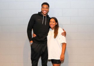 Σοκάρει η σύζυγος του Αντετοκούνμπο, Μαράια για την επιλόχειο κατάθλιψη: «Έκρυβα τον πόνο και τα δάκρυά μου»