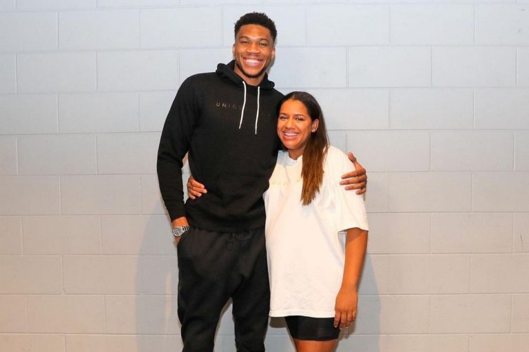 Σοκάρει η σύζυγος του Αντετοκούνμπο, Μαράια για την επιλόχειο κατάθλιψη: «Έκρυβα τον πόνο και τα δάκρυά μου»