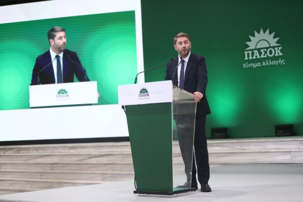 Οι «πέντε εθνικές προτεραιότητες» του ΠΑΣΟΚ – Οι δεσμεύσεις του Ανδρουλάκη στη ΔΕΘ