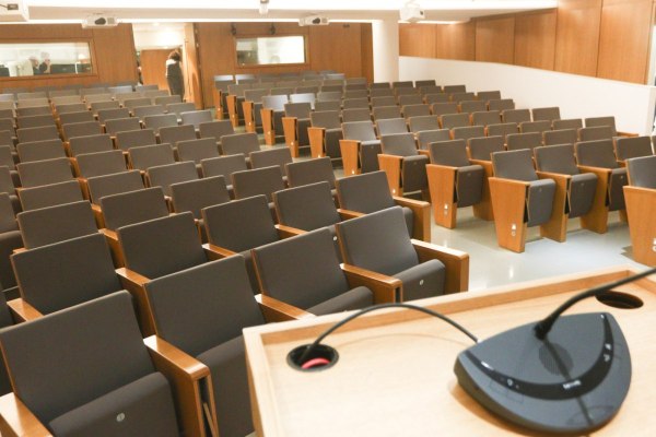 Ευρωβουλευτές ΚΚΕ: Να καταργηθεί ο νόμος – έκτρωμα για τα ιδιωτικά πανεπιστήμια και να ανακληθούν οι άδειές τους