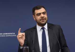 ΠΑΣΟΚ: «Πυροβολεί» τις εξαγγελίες Ανδρουλάκη το Μαξίμου – «Ατεκμηρίωτες», γράφτηκαν «στο πόδι»