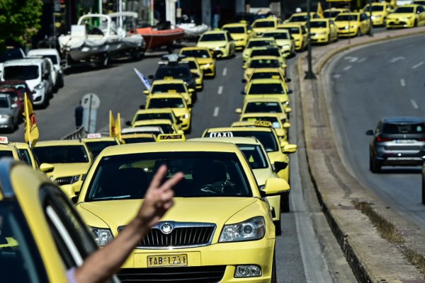Χειρόφρενο για 48 ώρες τα ταξί – Ποιες μέρες δεν θα κυκλοφορούν